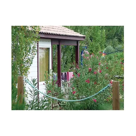 Two-bedroom Holiday In * Carcassonne